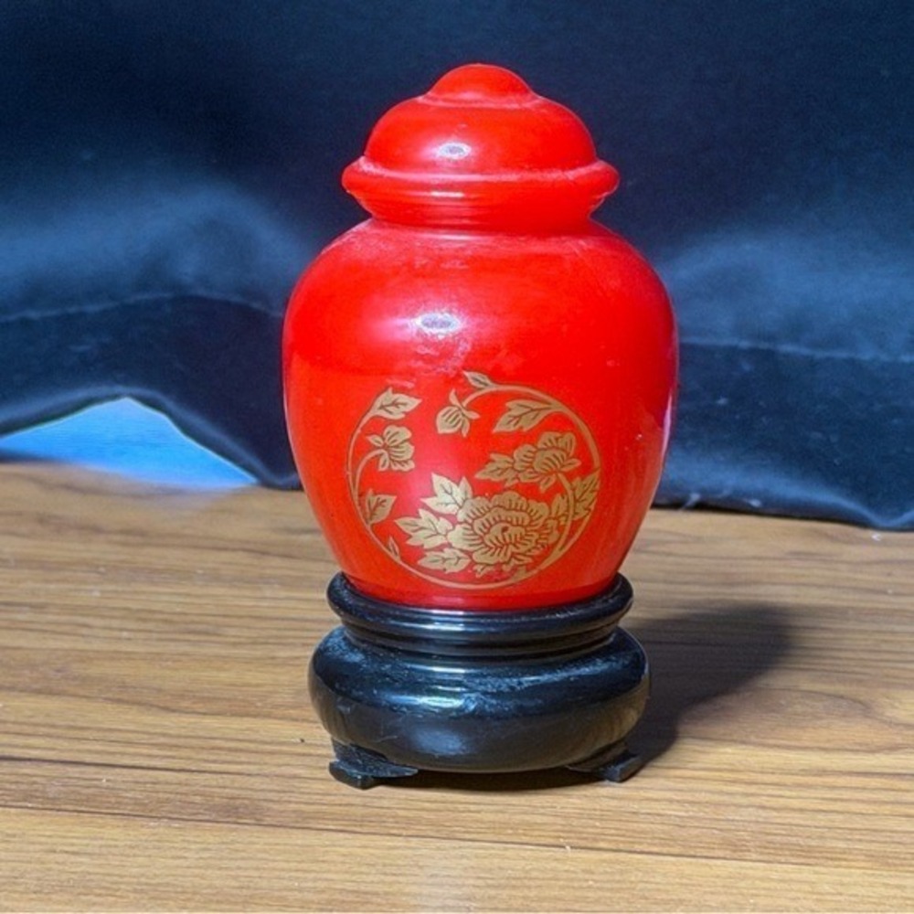 Avon Red Gold Asian Floral Vase with Black Vase Fragrance Scent Vintage Moonwind